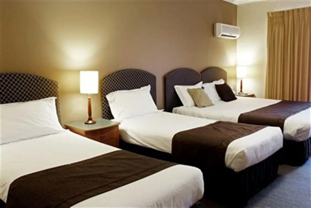 Alpha Hotel Канберра