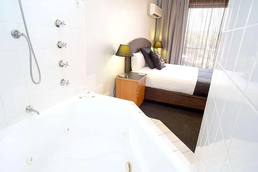 Alpha Hotel Канберра