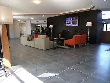 Alpha Hotel Канберра 4*,