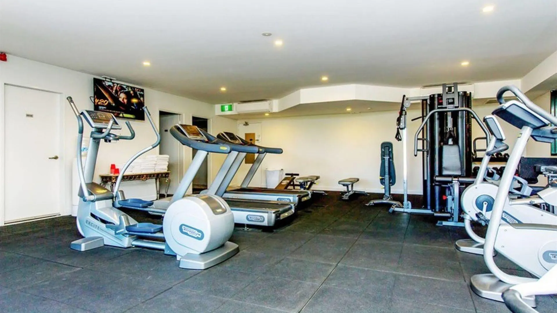 ****  Alpha Hotel Канберра Австралия